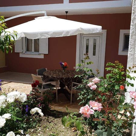 Apartamento Angelika House 1 Marathiás Exterior foto